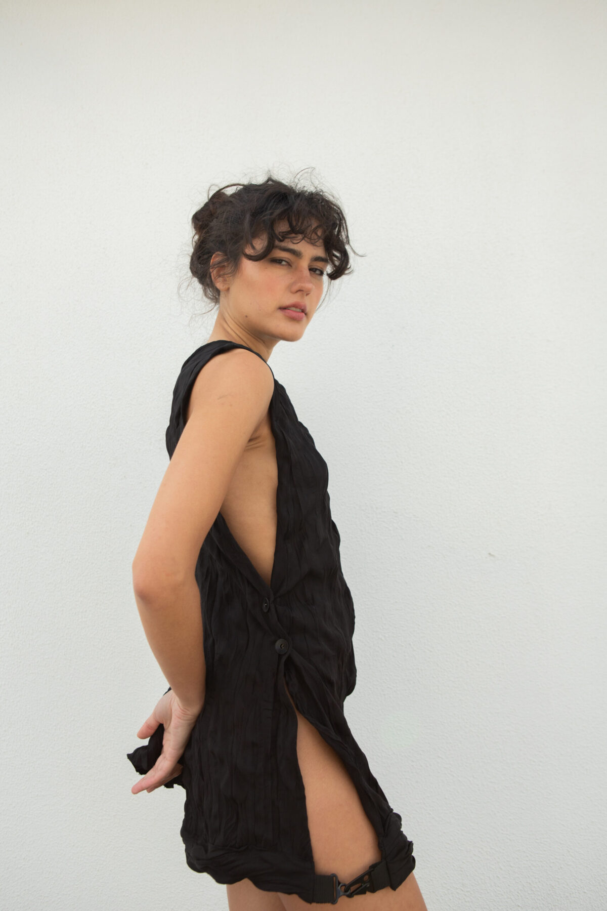 DNDRS2025-VD01 Asymmetric Pleated Dress
