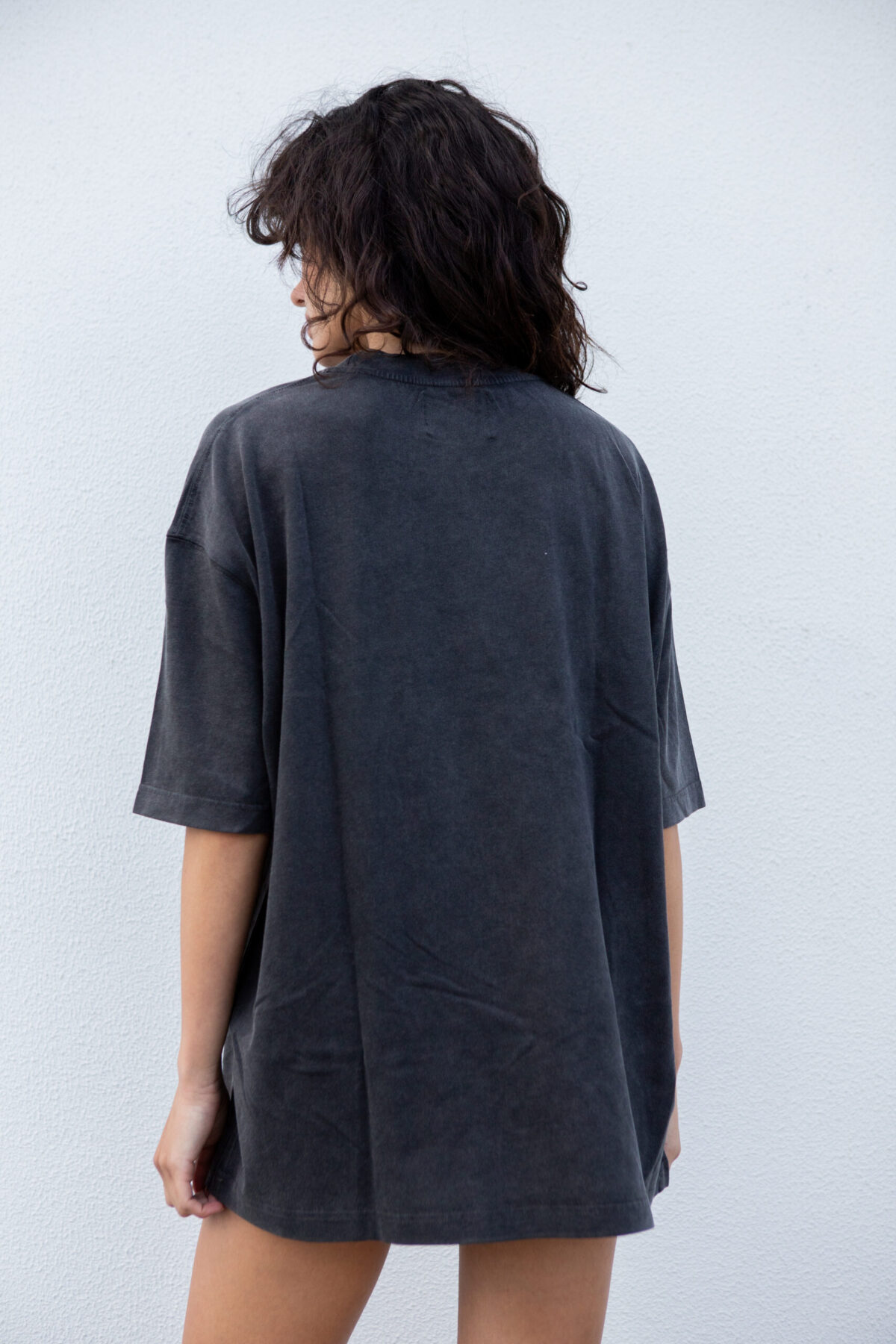 DNTOP2025-LV02 Oversized T-shirt in a female bust - Image 3