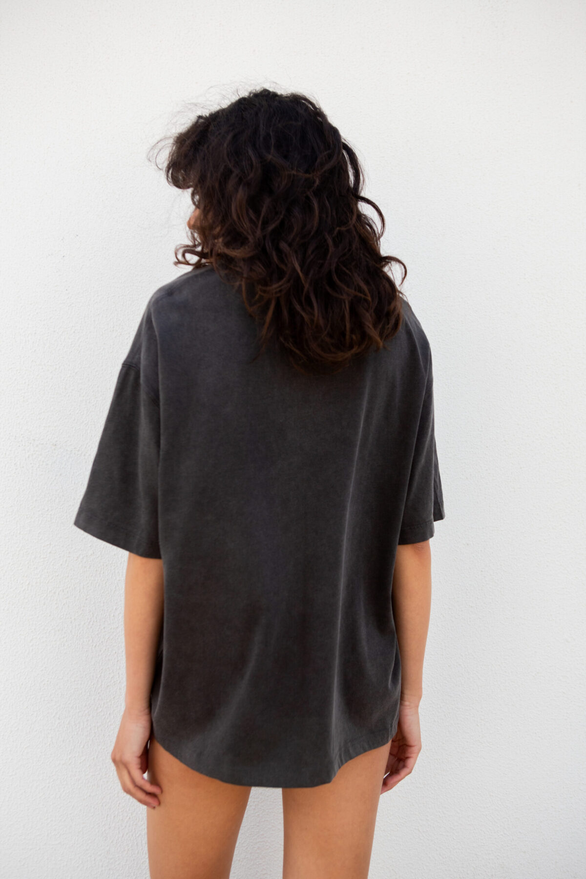 DNTOP2025-LV02 Oversized T-shirt in a male bust - Image 3